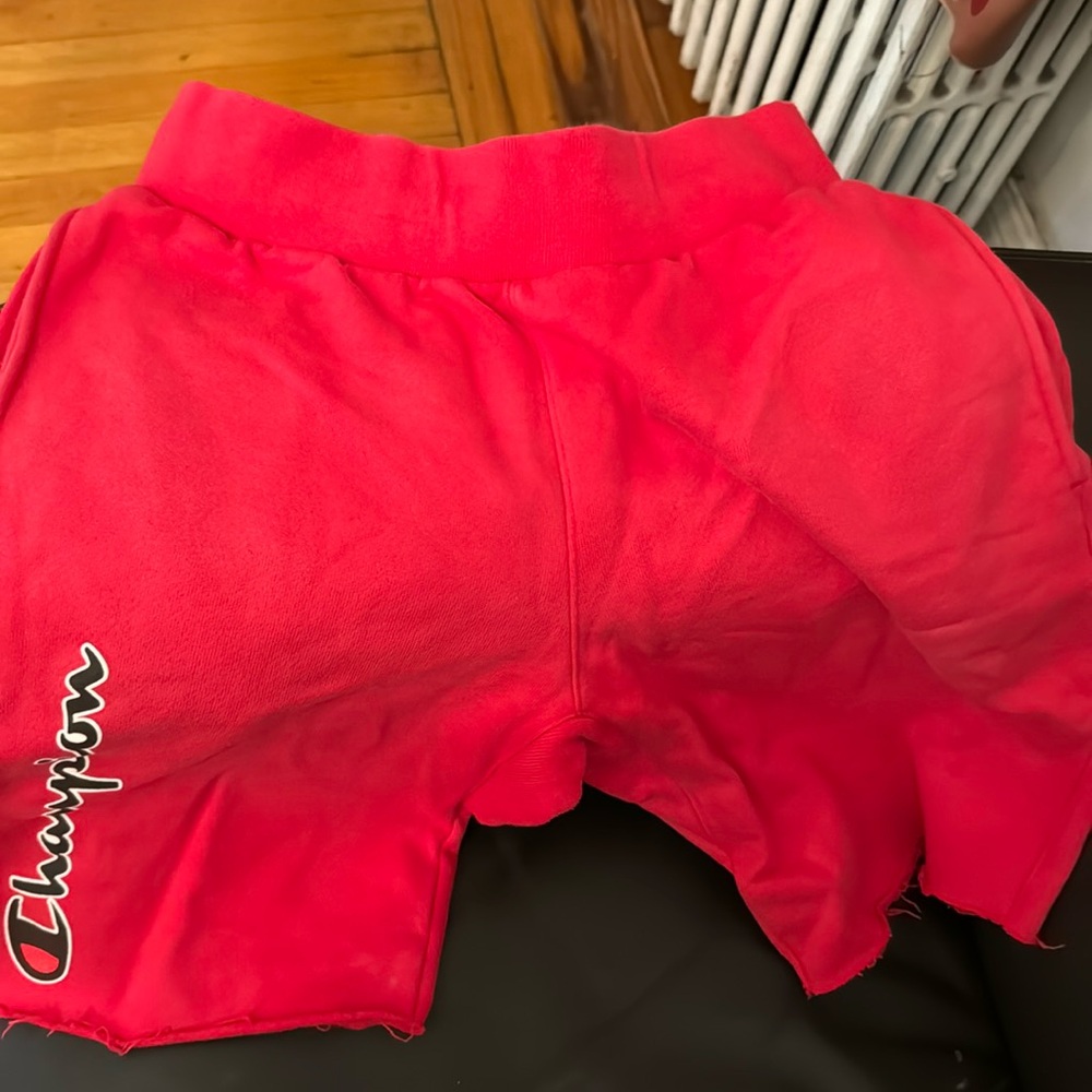 Men’s champion red shorts